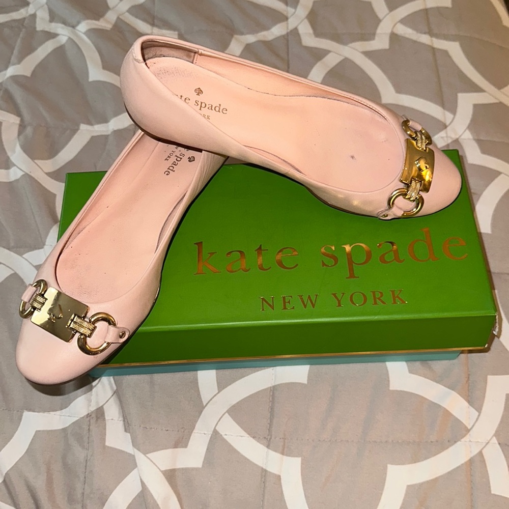 Kate Spade Pale Pink Phoebe Loafers with Gold Hardware. Size 6.5 M